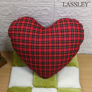 Lassley 聖誕紅格紋愛心枕-小(蘇格蘭格紋心型抱枕 裝飾/擺拍/送禮造型枕 臺灣製造)