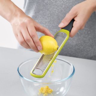 【英國 Joseph Joseph】蔬果刨絲器-綠《WUZ屋子-臺北》刨絲器 料理工具 廚房用具 刨刀