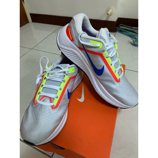 Nike zoom structure 24