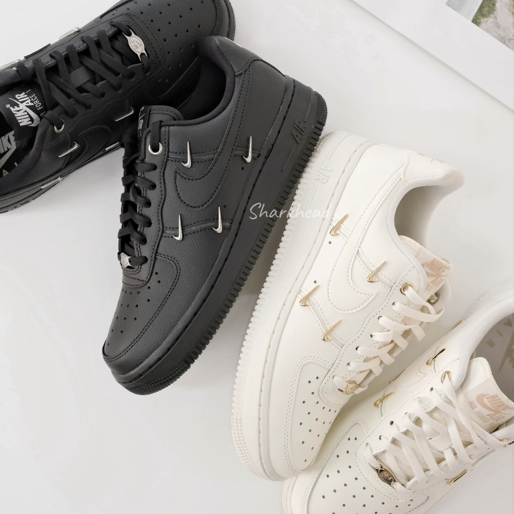 【Sharkhead】現貨 Nike Air Force 米白 黑 銀 金勾 FV3654-111 HQ1180-001
