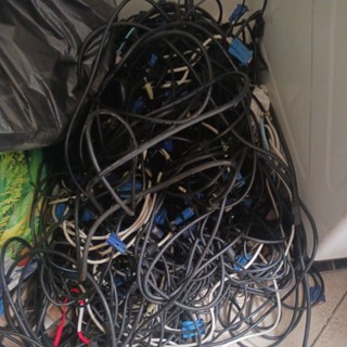 二手的電源線電腦主機 和液晶螢幕專用