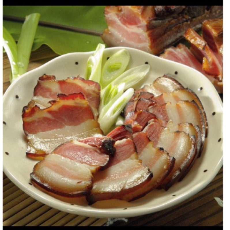 【馮媽媽的店】招牌煙燻湖南五花臘肉片（150公克/包）【一吃就上癮！台南唯一美食推薦！眷村美食】2024網購年菜推薦