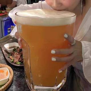 【臺灣現貨】特大號啤酒杯4000ml 24小時出貨 啤酒杯 交換禮物 禮物 禮品 派對玩具 派對用品 節慶 節日