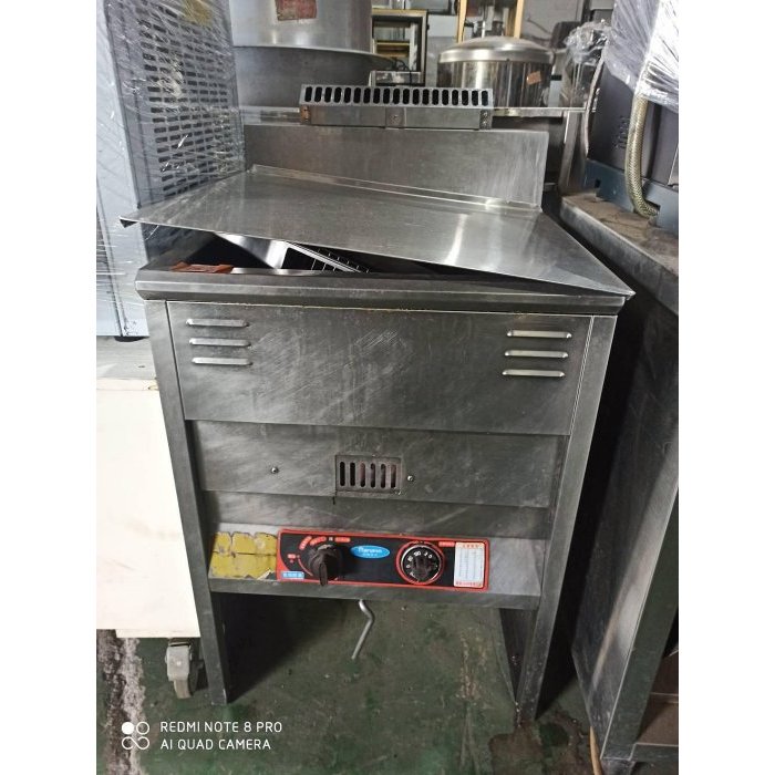 桃園國際二手貨中心----【桶裝瓦斯】 23公升 交叉管落地式 油炸機