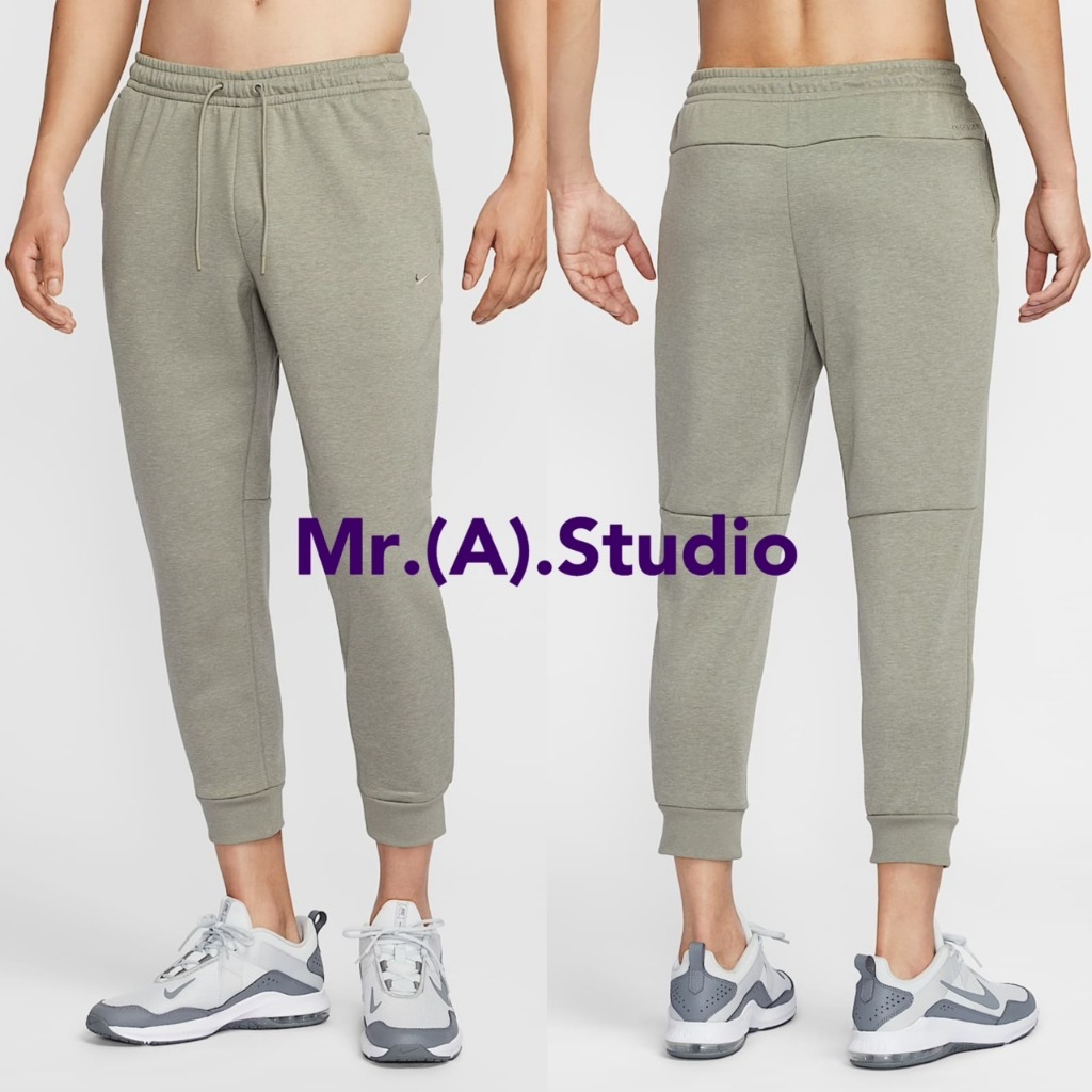 Mr.A😈A先生 Nike Primary Dri-FIT 刺繡 拉鍊側袋 排汗 縮口 長褲 軍綠 FZ0976-320