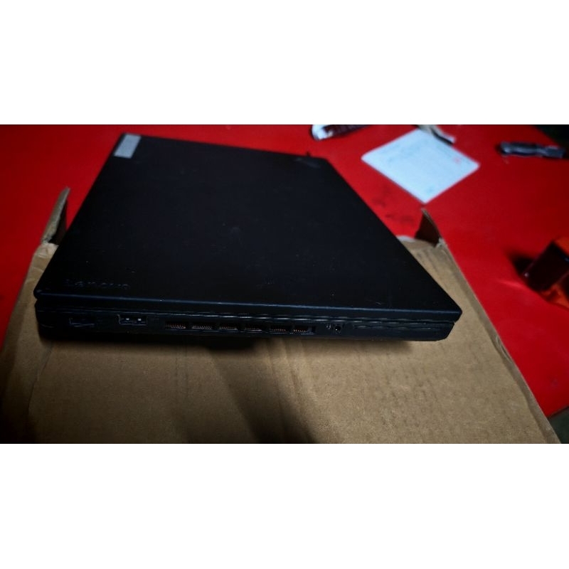 聯想 i7-7700hq+16g+128gssd+256g+gt940獨顯