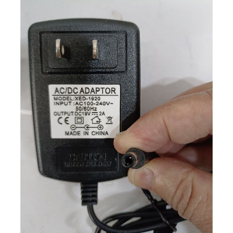 110V 220V 轉 19V 2A 變壓器 電子變壓器 電源供應器  AC-DC 19V 2A 掃地機器人