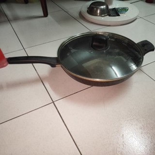 二手 Tefal 法國特福 Resist 不沾炒鍋火焰 淬鍊系列 32公分