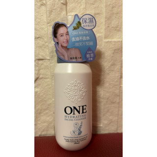 ONE 全面淨化洗顏慕斯180ml (保濕）
