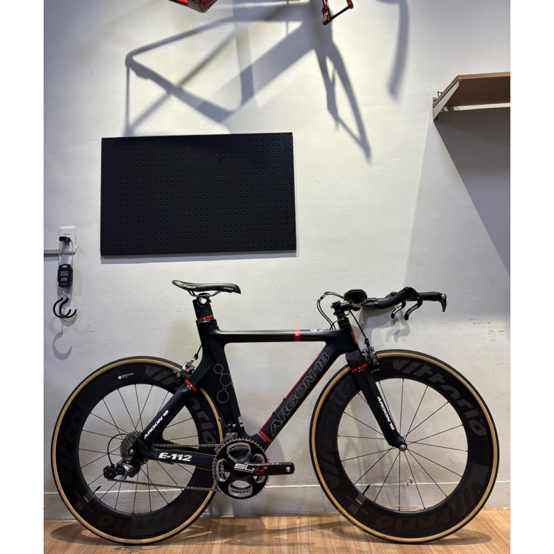 【風逸單車】全車近20萬Argon18 E-112碳纖維三鐵車      二手單車/二手公路車