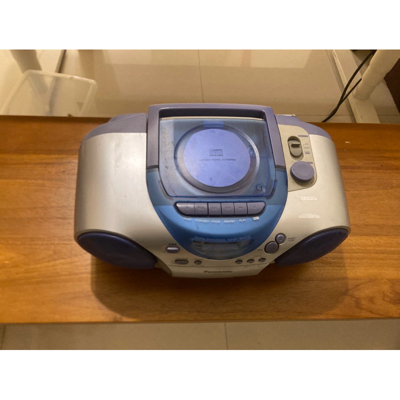 Panasonic 國際牌手提 CD /FM/AM /卡帶 收錄音機 重低音響 (RX-D13)