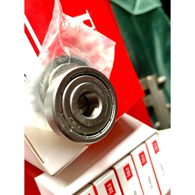🅾️軸承6200全新盒裝 。608萬轉用 指尖陀螺，直排輪，咖啡機等