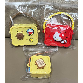 🍀現貨 正版 哆啦A夢/三麗鷗Hello Kitty DIY貼片手提方包 側背包 矽膠包 零錢包