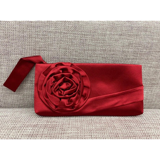 全新valentino 立體玫瑰花紅色緞面手拿包。晚宴包