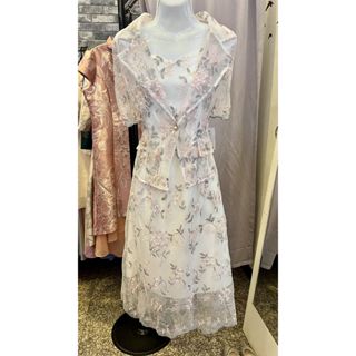 媽媽小姐新娘禮服洋裝 尺碼 2XL 淺灰粉白色連身假兩件式連身網紗刺繡蕾絲裙 輕薄面料舒適 氣質