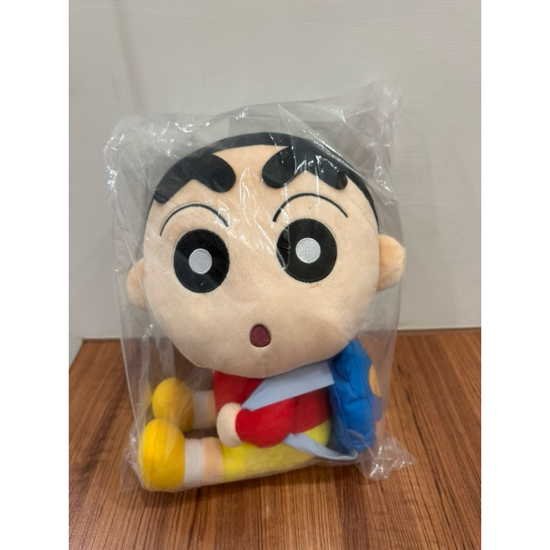 日本🇯🇵一番賞 和我一起出門B賞 蠟筆小新背包娃娃 小新坐姿娃娃 蠟筆小新動感超人背包玩偶 蠟筆小新毛絨娃娃 小新玩偶