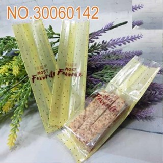 西點貼合袋 黃底三角形50入/包聖誕禮盒.年節禮盒.烘焙包裝.生日插卡.夾鏈袋.壓克力插卡.包裝紙.塑膠袋