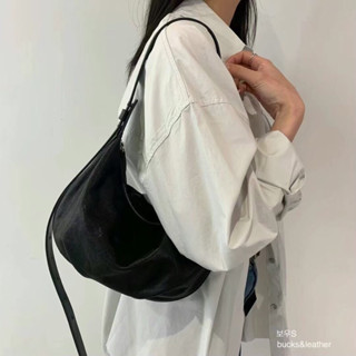 現貨🌹ℰ𝓊𝓃𝒾𝒸ℯ🇰🇷正韓 bucks & leather 羊皮製 下擺造型 水餃包【S號】肩揹包 斜揹包 韓國包