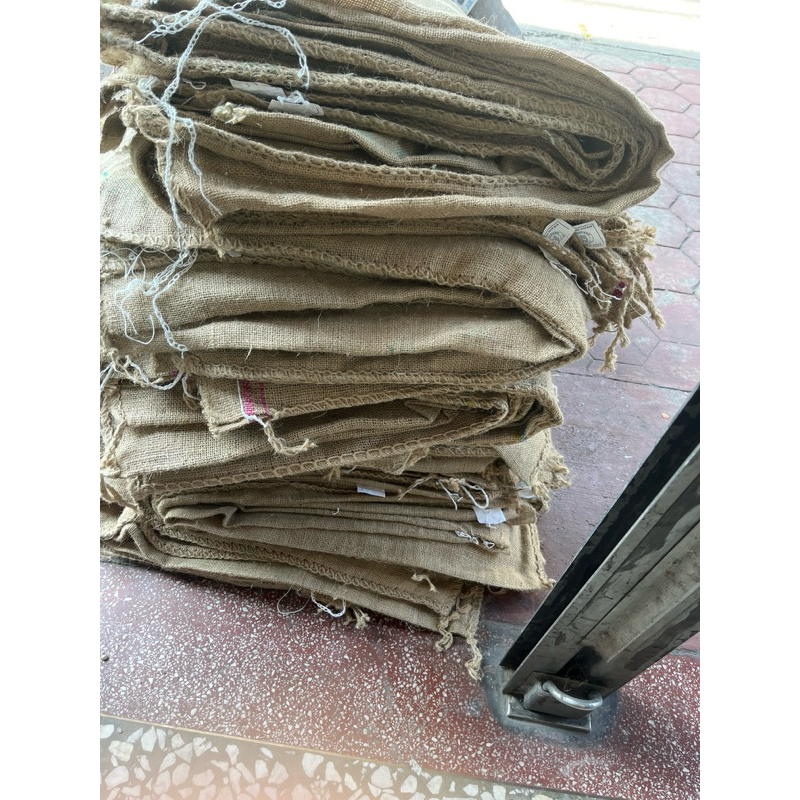 二手咖啡麻布袋，原裝進口咖啡豆，手作創意使用，空間佈置，園藝造景，建築使用，隨機出貨，新竹物流490免運