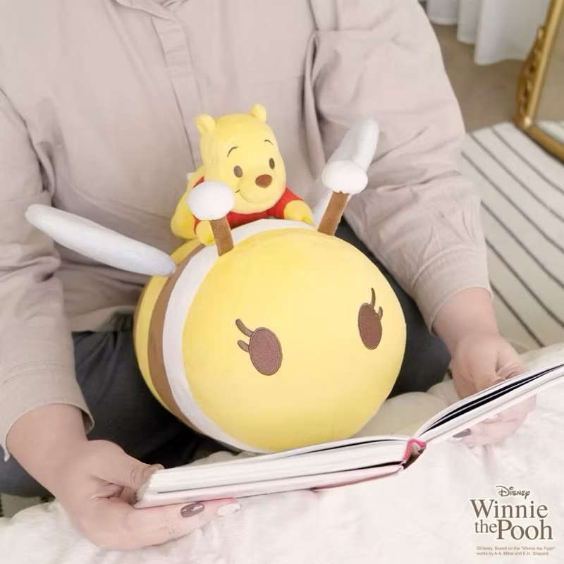 【全新現貨】迪士尼 小熊維尼B賞 小熊維尼一番賞 小熊維尼抱枕 小熊維尼娃娃 小熊維尼蜜蜂娃娃 維尼抱枕 小熊維尼 娃娃