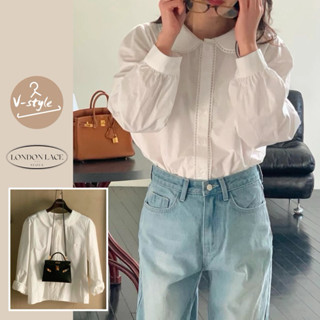 [🥨現貨］𝗟𝗼𝗻𝗱𝗼𝗻𝗹𝗮𝗰𝗲🧸V-style韓國代購｜娃娃領蕾絲鏤空花邊襯衫