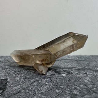 原礦/晶簇 馬達加斯加 茶水晶簇（茶晶）/煙水晶簇（煙晶） 雙尖/資料庫/彩虹 手串消磁