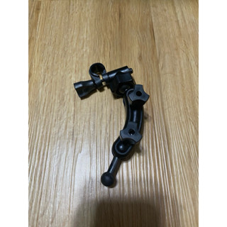 行車記錄器懸掛架（掛在後照鏡後方）
