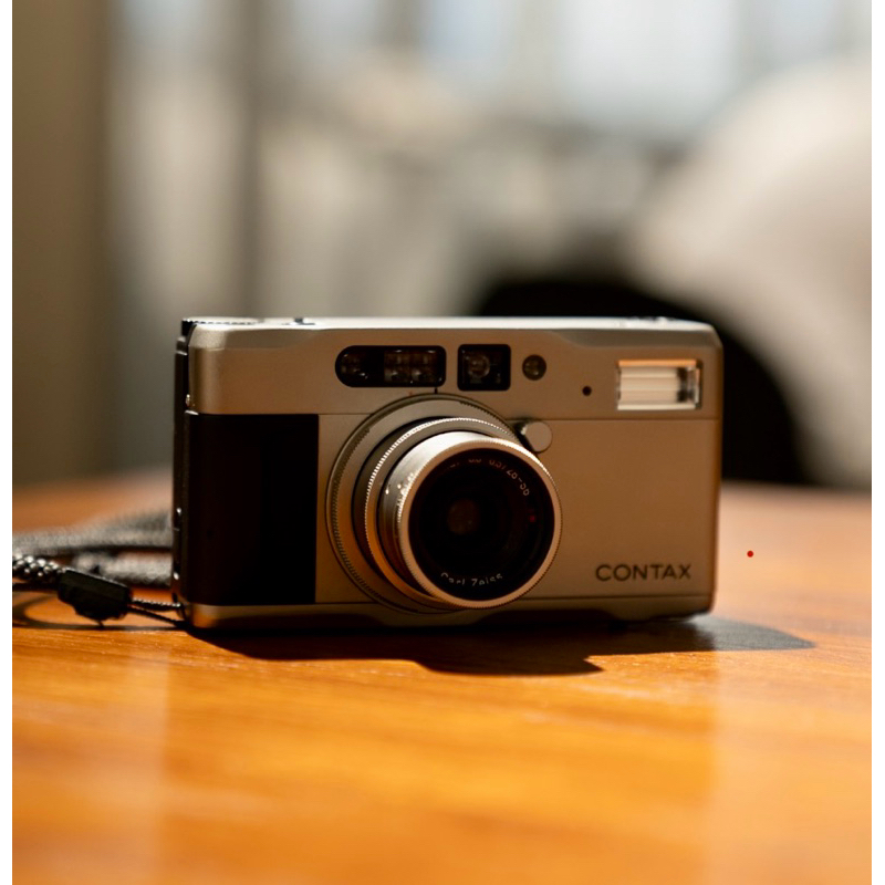 Contax TVS II 35 公釐相機,附卡爾·蔡斯Vario Sonnar 28-56 公釐 F3.5-6.5 鏡頭