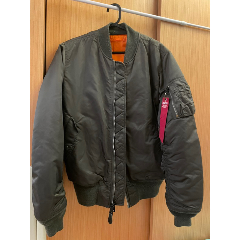 （ALPHA INDUSTRIES）日版 MA-1 TIGHT版 軍綠色 空軍外套 飛行外套（M)