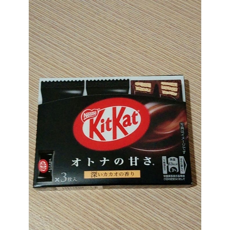 現貨KitKat 雀巢威化濃黑巧克力餅 33.9g 
