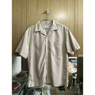 (二手）UNIQLO木代爾棉質開領襯衫