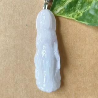 鈺貴人…天然芙蓉種觀世音 觀音 翡翠玉墜，特價