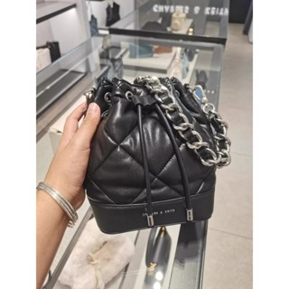 新加坡小ck手提包 輕量水桶包 CHARLES＆KEITH 專櫃購買 抽繩菱格包 腋下包 側揹包 斜揹包托特包