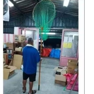 超大撈網綠色捕狗---彩色捕貓--結紥專用網，框直勁70公分跑動時更容易捕捉遇窄巷趕製空曠處捕.想好在下單彩色捕貓--