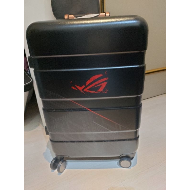 ASUS ROG 華碩 電競專用 20吋行李箱  只有拍照，沒有使用過
