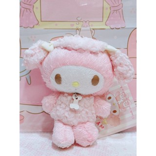 ♥小玫瑰日本精品♥ 美樂蒂 絨毛造型 玩偶吊飾 吊偶公仔 揹包掛飾 鑰匙圈 吊飾娃娃 50118809