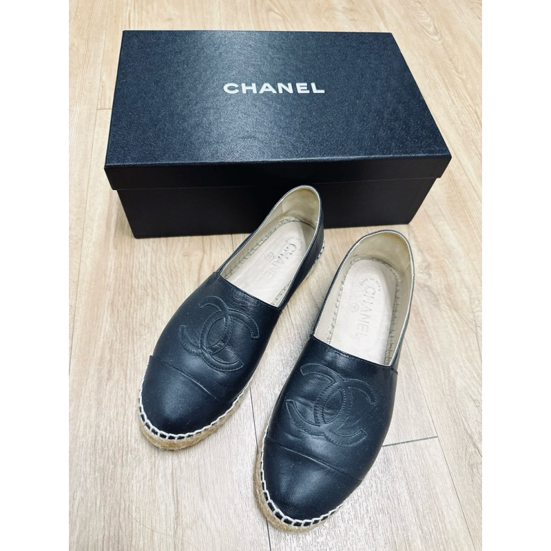 香奈兒草編鞋 CHANEL 經典鞋款 小羊皮黑 正37碼 平底鞋 日常通勤鞋 二手 便宜賣