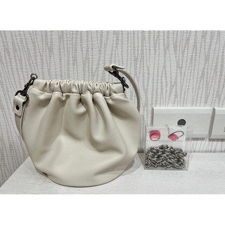 全新 SAMO ONDOH - Egg Bag mini 米白