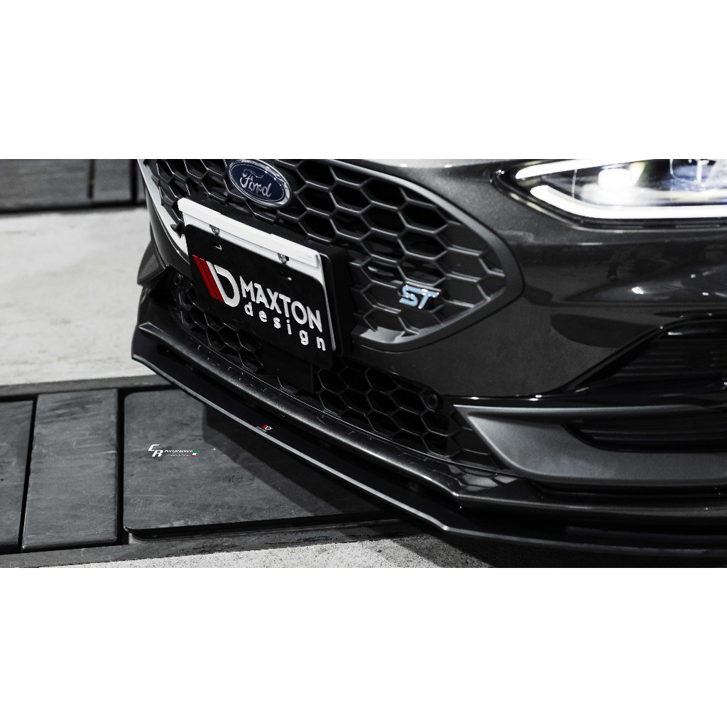 CR 成瑞國際 Maxton Design Ford Focus MK4.5 ST Wagon CNC前下 後包角烤消光