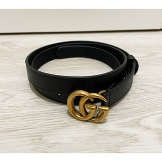 二手 轉賣 GUCCI 古馳 經典仿舊金色雙G LOGO滑面細版腰帶/皮帶(409417/寬2CM) 全長95公分 現貨