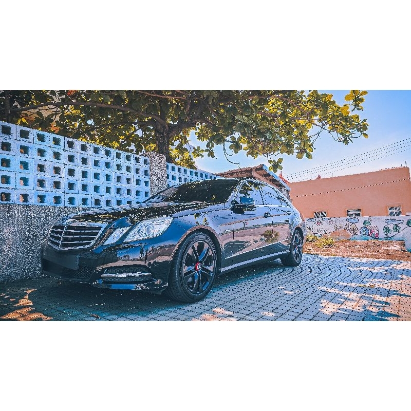 2011 賓士 benz e200 Avantgarde