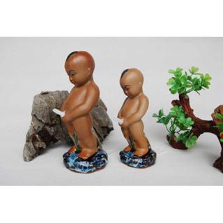 【慢慢魚】陶瓷 尿尿小童 流水景觀 增氧 裝飾品 尿尿童子 撒尿 小孩假山流水 盆魚缸 景觀 吸水 石盆景 擺件裝飾配件