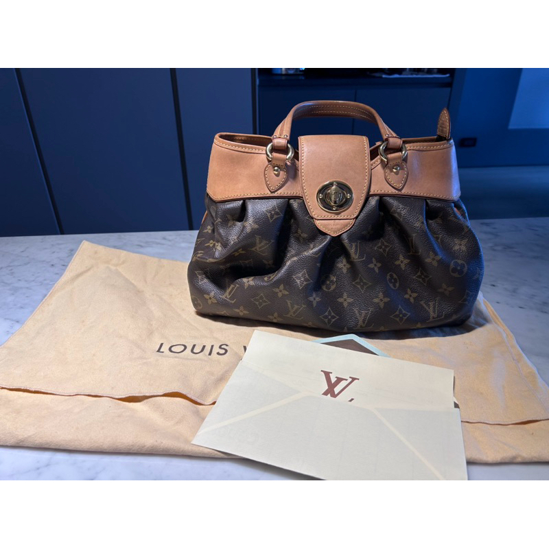 🇫🇷二手真品❤️Lv M45715 老花 肚臍肩背包