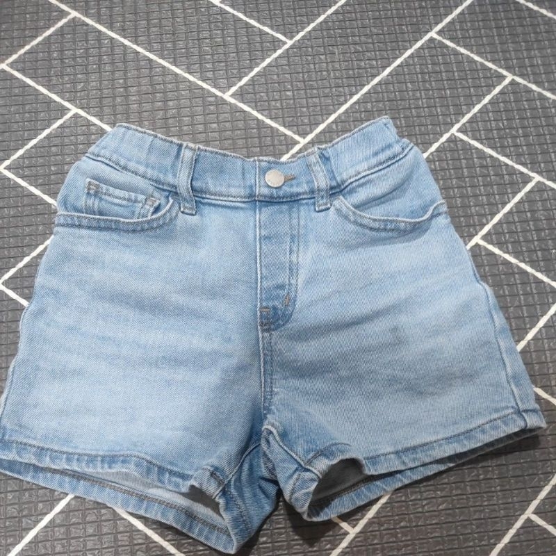 UNIQLO牛仔短褲(極新）