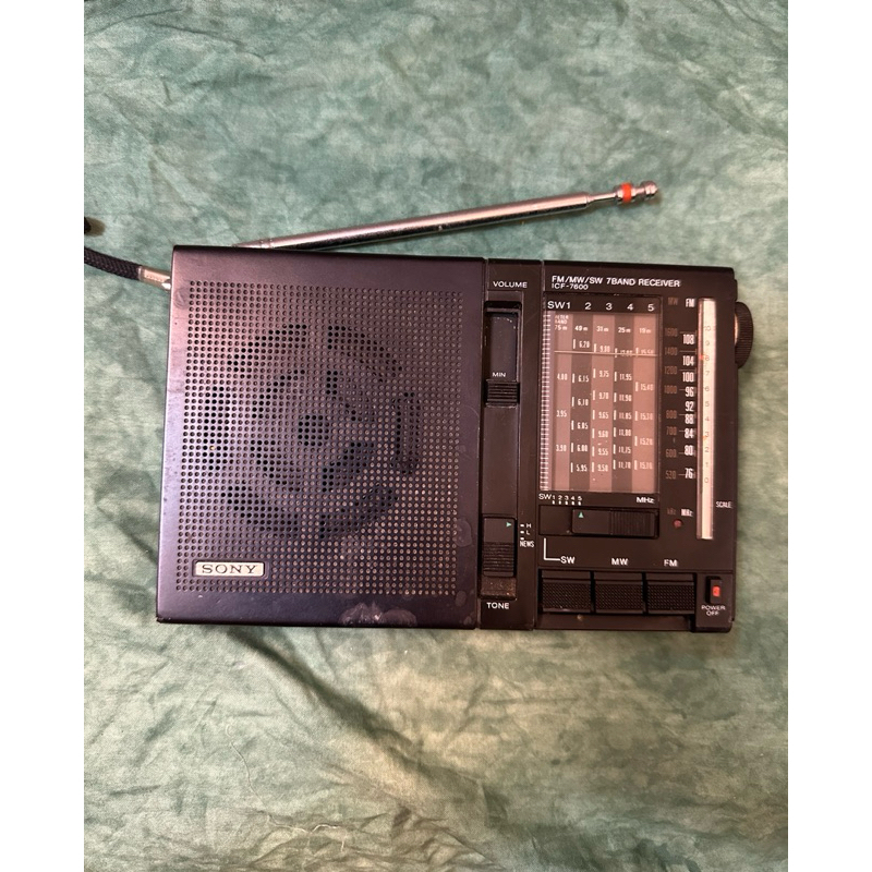 SONY ICF-7600收音機 （無法使用）早期收音機 二手零件機 懷舊 拍戲 背景