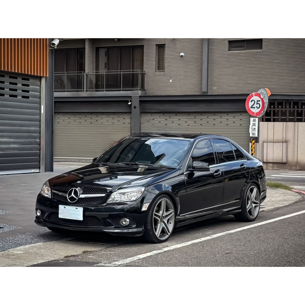 【力捷國際車業】2010 Benz W204 C300