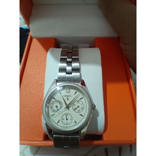 SEIKO lk真三眼中古女錶 有使用過痕跡 介意勿拍
