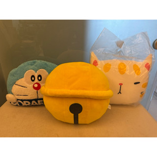 麥當勞kitty、哆啦A夢、哆啦A夢鈴鐺，貓小p抱枕全新二手都有，隔日到貨請問問，有時不在家