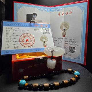 瑞獸納福-和田玉把件-陸飛飛大師