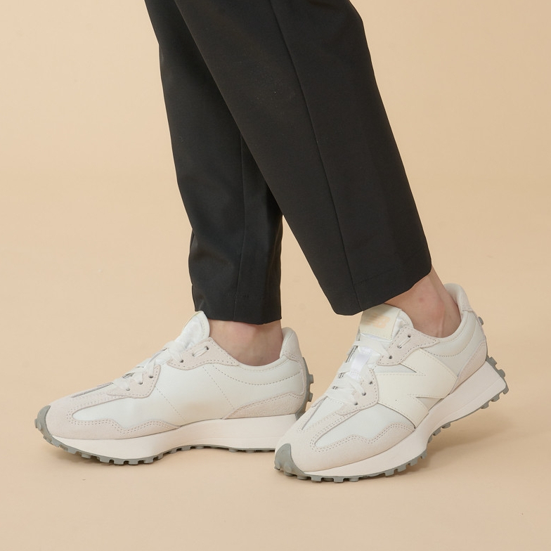<Taiwan小鮮肉>New Balance NB 327 緞帶 復古鞋 B楦 麂皮 米白 淺灰 女鞋 WS327MT